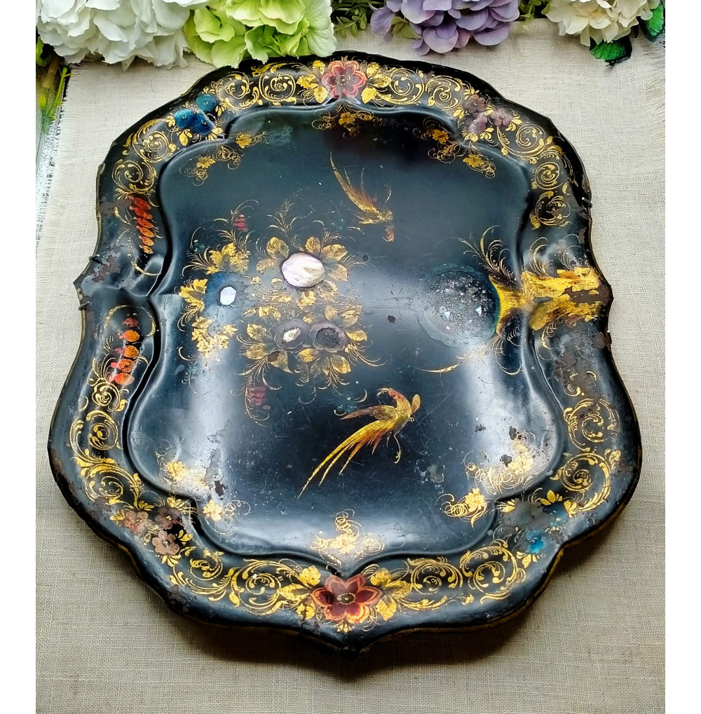 Bandeja antigua con madreperla