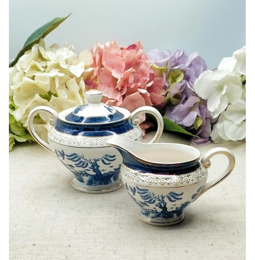 Blue willow lechera y...