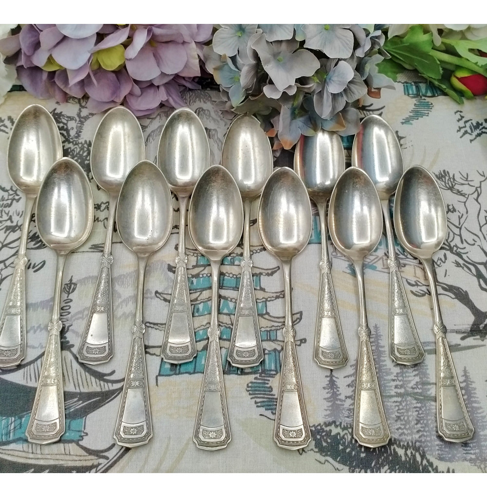 Set de 12 cucharas Art Decó